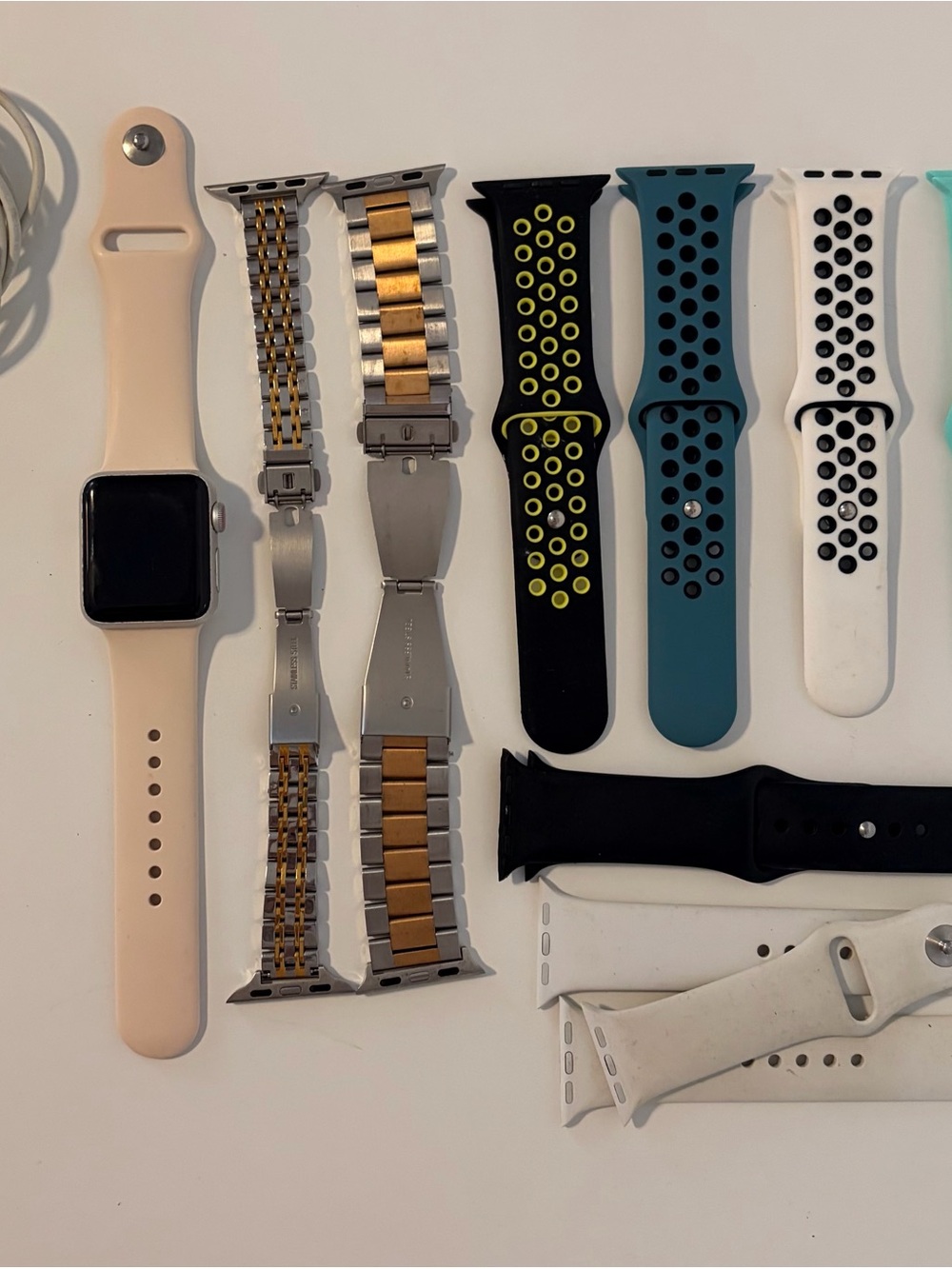 Apple Watch Series 3 with different Multi-Style Straps